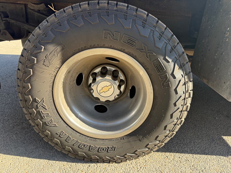 2006-chevrolet-3500-image-6