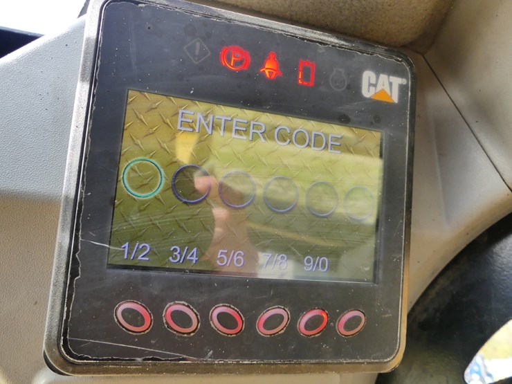 2019-caterpillar-259d-image-18