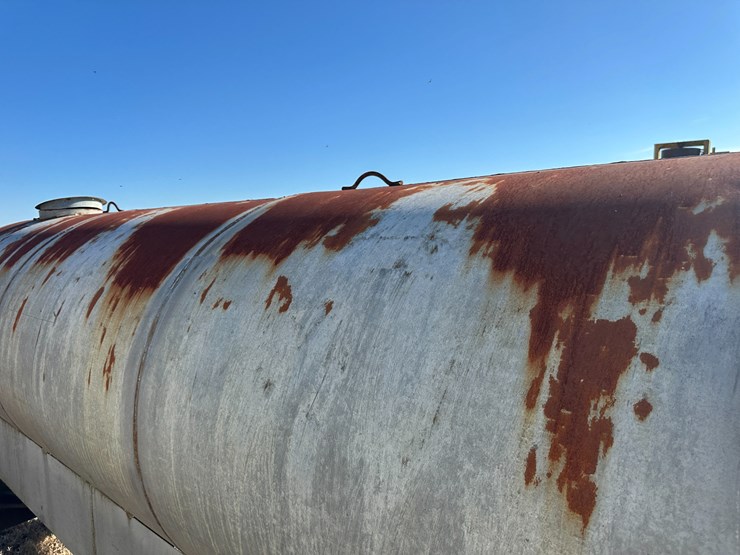 #35822-•-~1,000-gallon-fuel-wagon-image-17