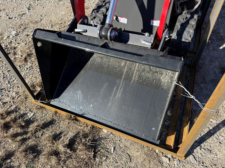 #22789-•-unused-agt-ysrt14-stand-on-tracked-loader-ysrt142025l102793-image-27