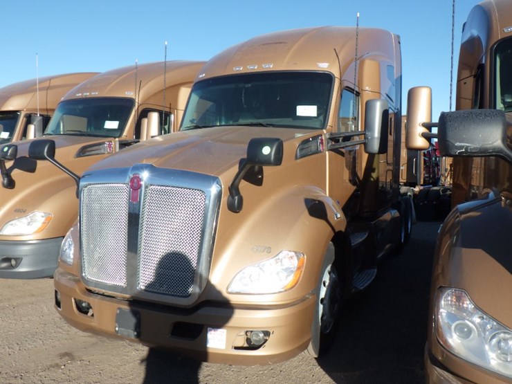 2022-kenworth-t680-image-1