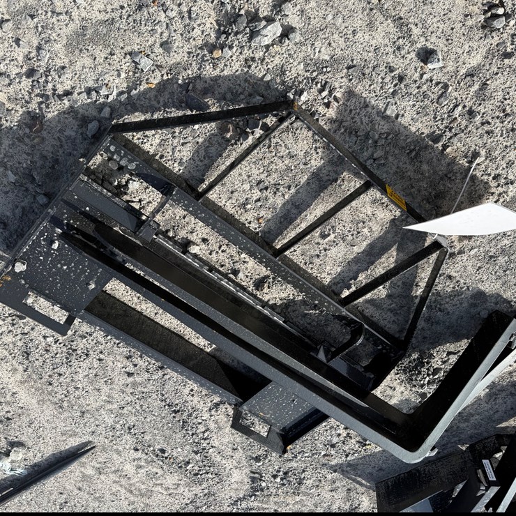 #22769 • Unused Mower King SA 48" Skid Steer Forks