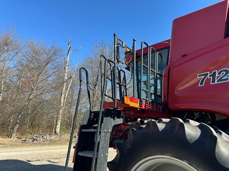 #35797-•-2011-case-7120-combine-image-25