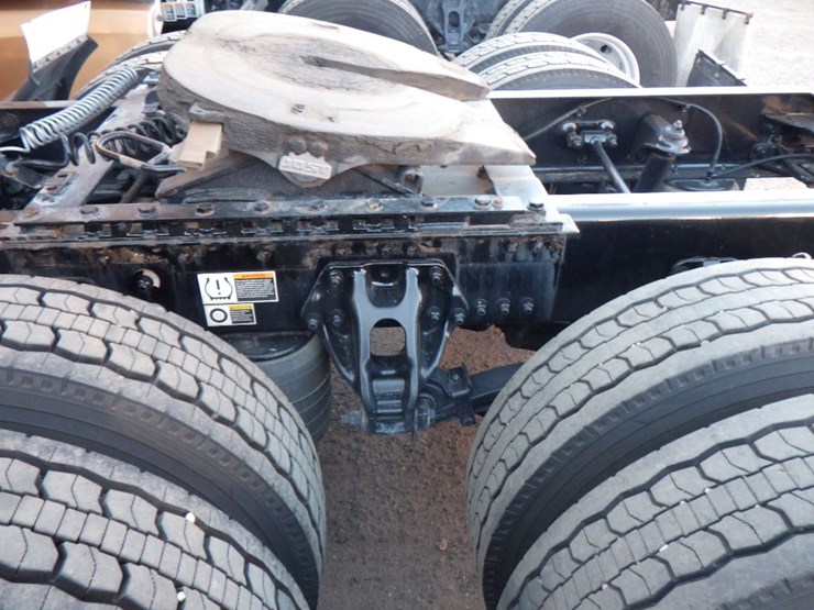 2022-kenworth-t680-image-20