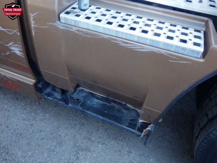 2023-volvo-vnl-760-image-23