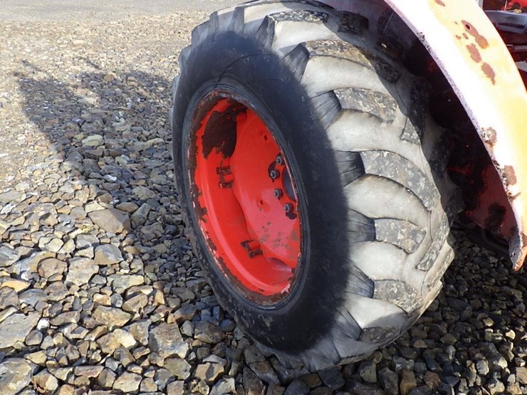 kubota-tractor-image-19