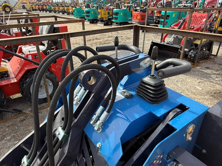 #98-•-unused-agt-mx-mrw14-stand-on-skid-steer-loader-mxmrw142025000743-inv#-35085-image-15