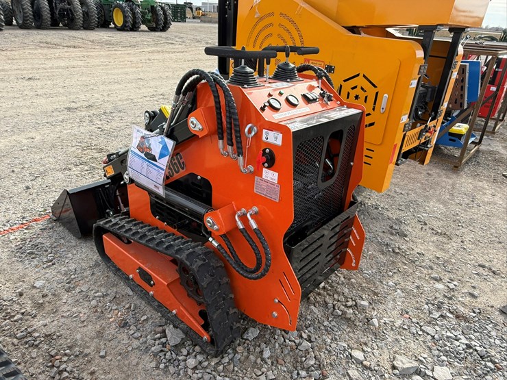 #96-•-unused-sdlool-sl36c-stand-on-tracked-loader-36cj251271-inv#-36230-image-9