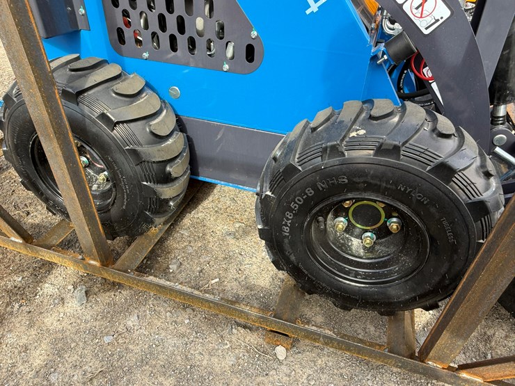 #98-•-unused-agt-mx-mrw14-stand-on-skid-steer-loader-mxmrw142025000743-inv#-35085-image-22