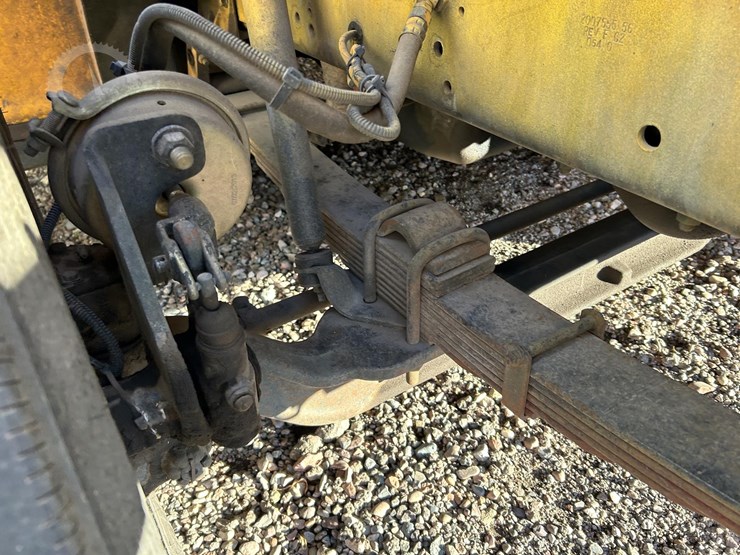 2001-international-4700-image-44