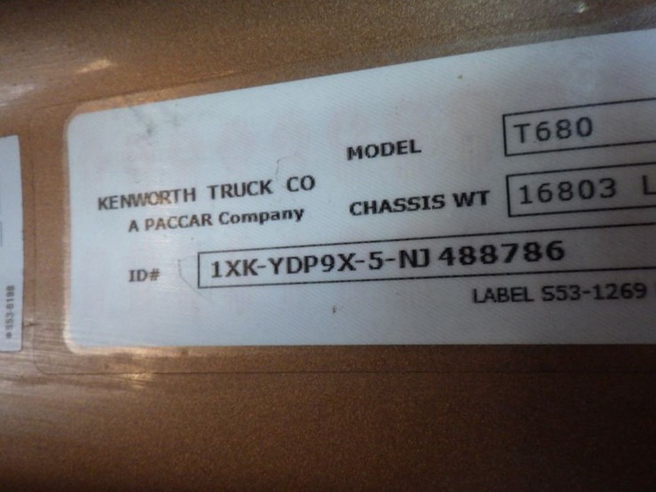 2022-kenworth-t680-image-22