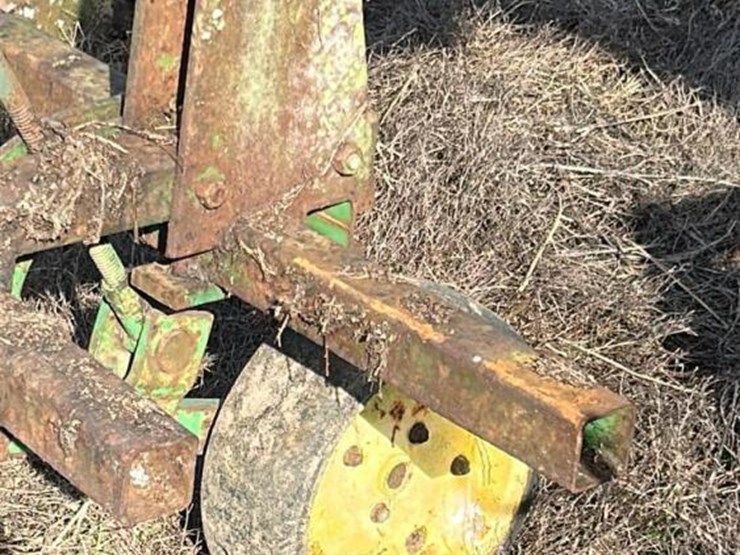 john-deere-825-image-9