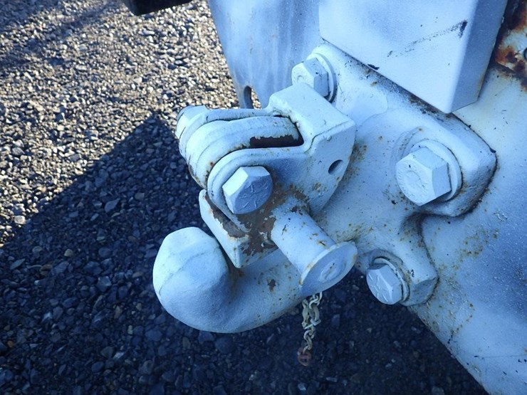 1997-freightliner-fl70-image-10