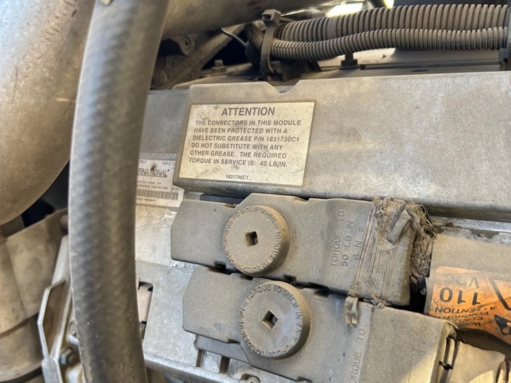 2001-international-4700-image-42