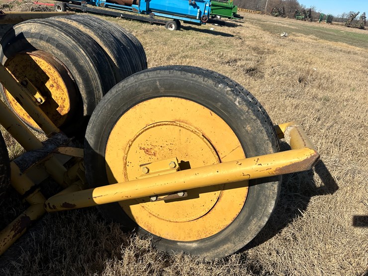 #35253-•-levee-hog-levee-squeeze-w/seeder-and-wheel-type-levee-packer-image-9