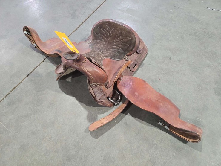 roping-saddle-image-4