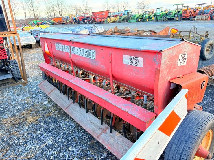 massey-ferguson-33-image-1