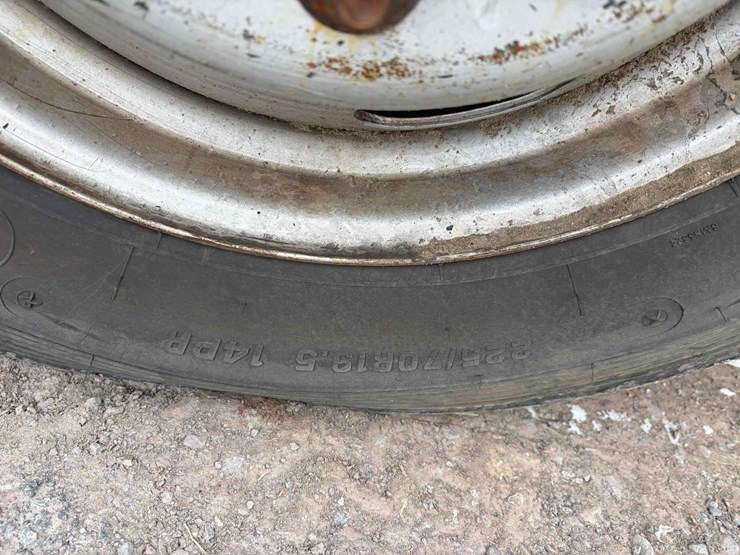 2012-dodge-5500-ambulance-image-9