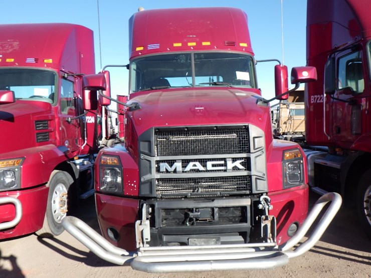 2020-mack-an64t-image-2