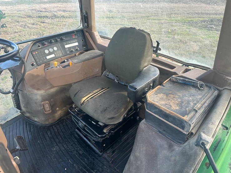 1999-john-deere-8400t-image-58