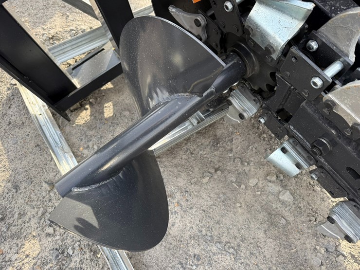 #2069-•-unused-jct-6'-skid-steer-trencherinv#-35995-image-9