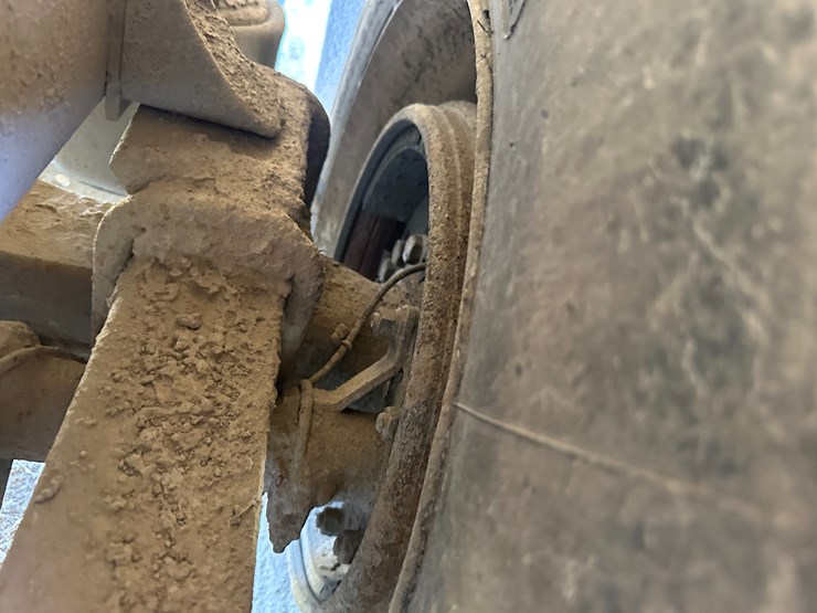 1997-caterpillar-10-image-22