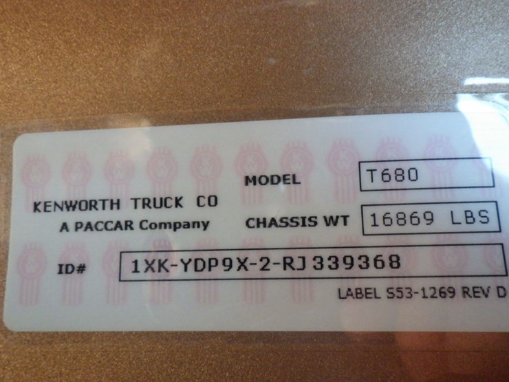 2024-kenworth-t680-image-22