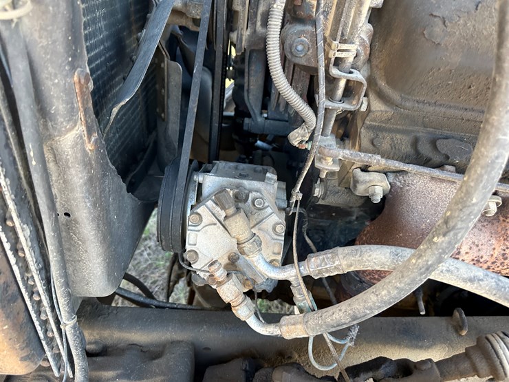 1974-ford-9000-image-47