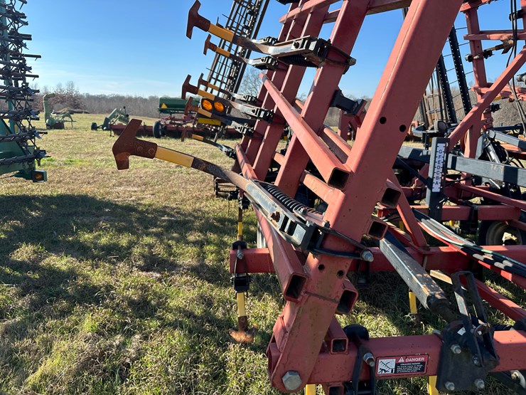 case-ih-200-image-48