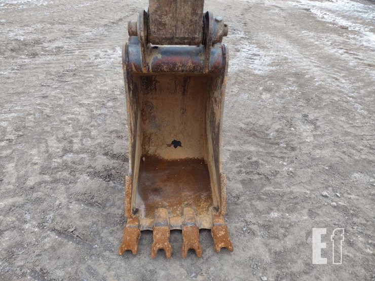 2021-deere-85g-image-14