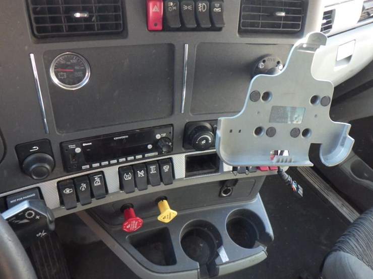 2022-kenworth-t680-image-20