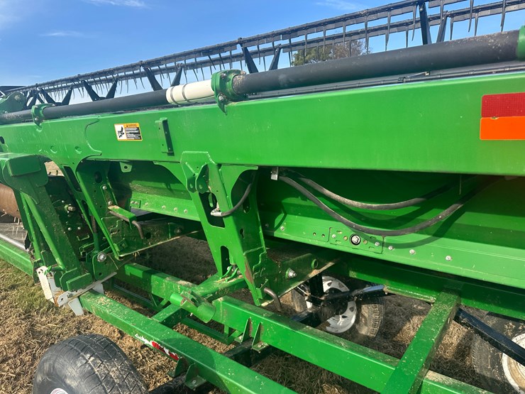 2015-john-deere-630d-image-7