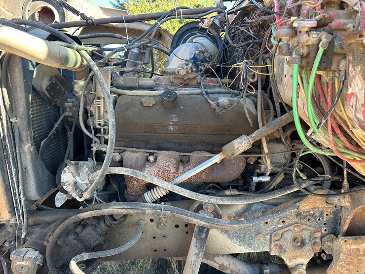 1974-ford-9000-image-44