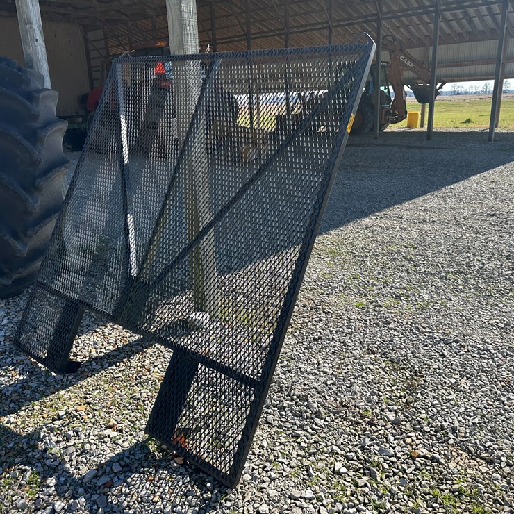 #35804 • 3pt Back Glass Tractor Guard