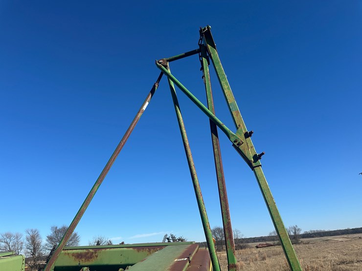 john-deere-455-image-39