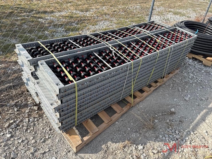 pallet-of-roller-beds-image-1