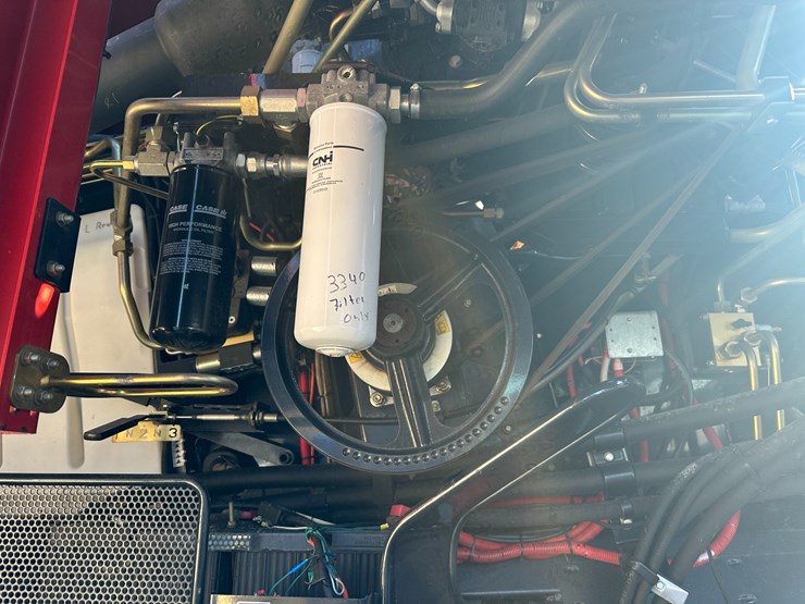 #35797-•-2011-case-7120-combine-image-48