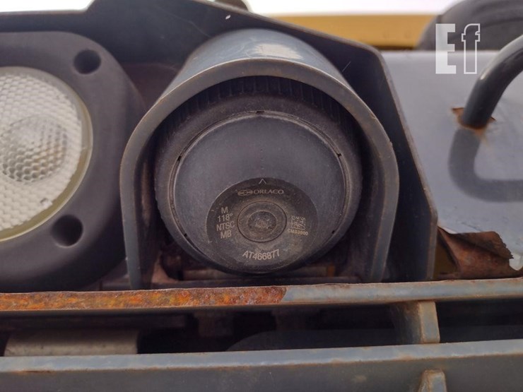 2021-deere-325g-image-35