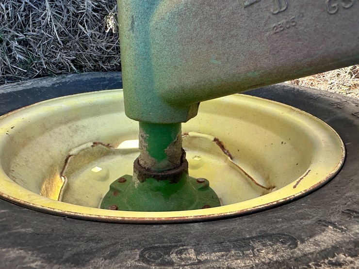 john-deere-27-image-14