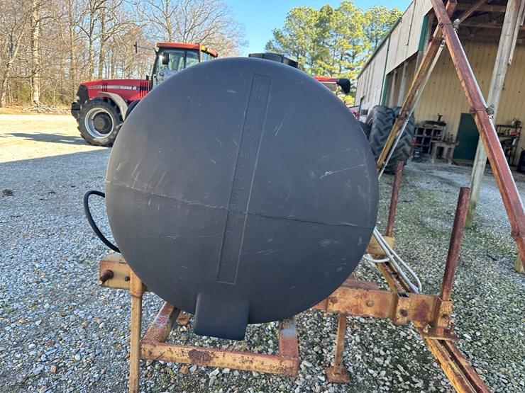 #35802-•-200-gallon-22'-3pt-sprayer-image-5