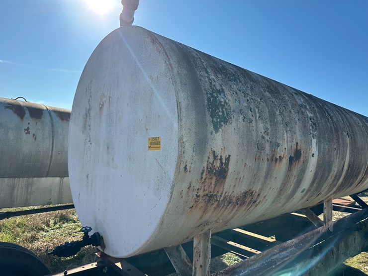 #35823-•-~1,000-gallon-fuel-wagon-image-17