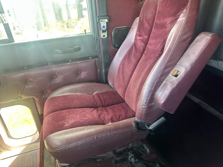 1997-caterpillar-10-image-79