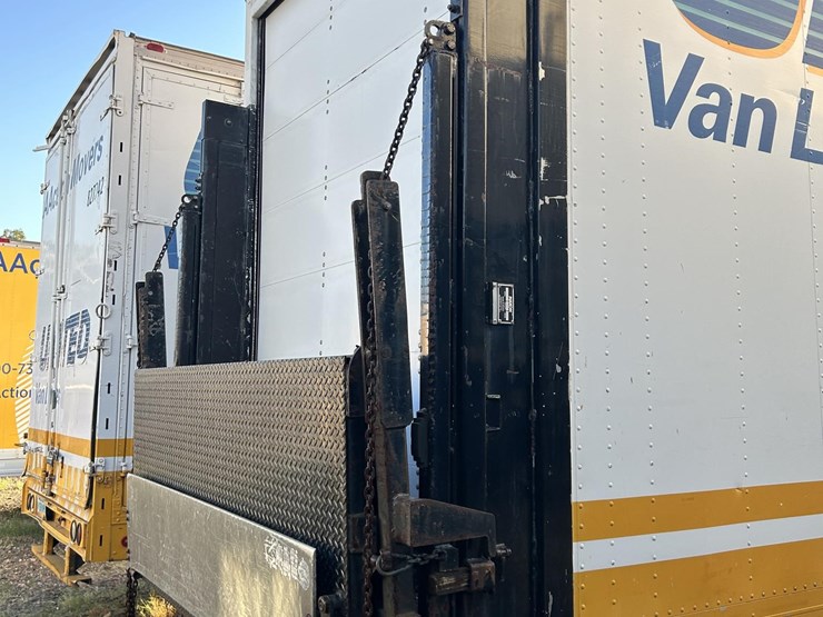 2001-international-4700-image-4