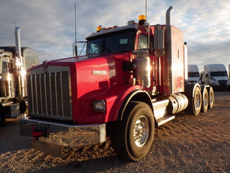 2014-kenworth-t800-image-1