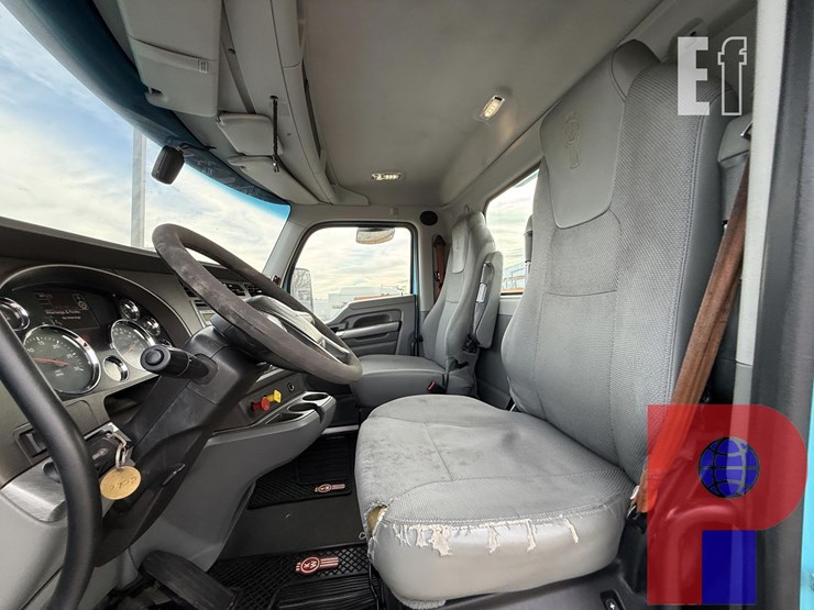 2019-kenworth-t680-image-10