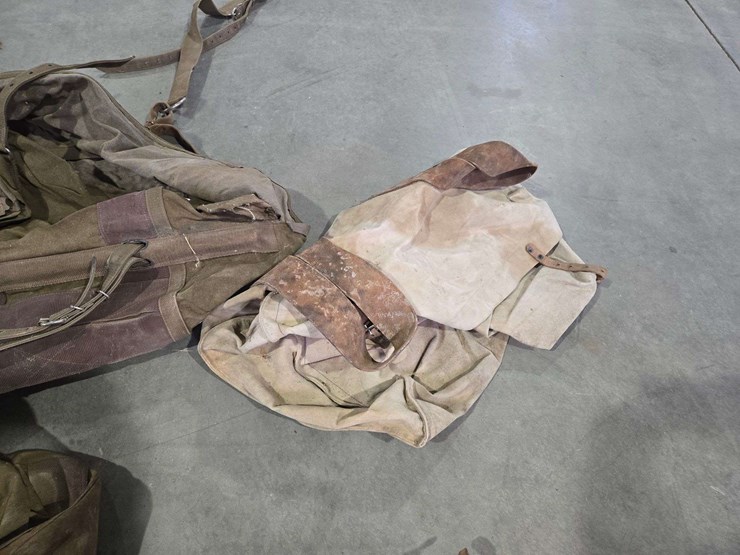 (2)-boxes-of-hay-sacks-with-leads-and-rope-image-9