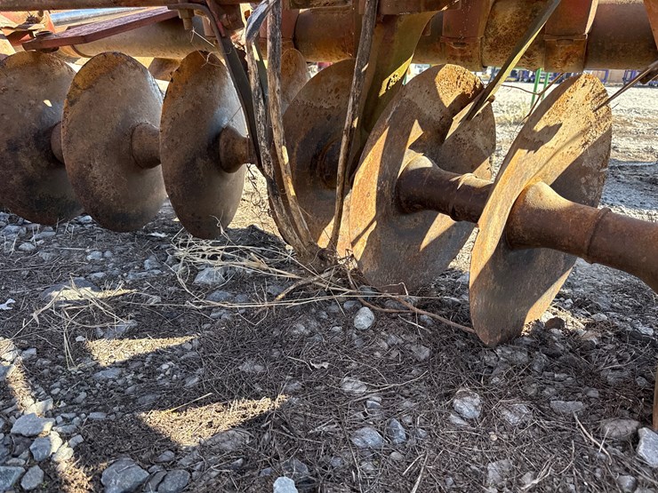 #377-•-inop-~12”-9”-disk-inv#32956-image-21