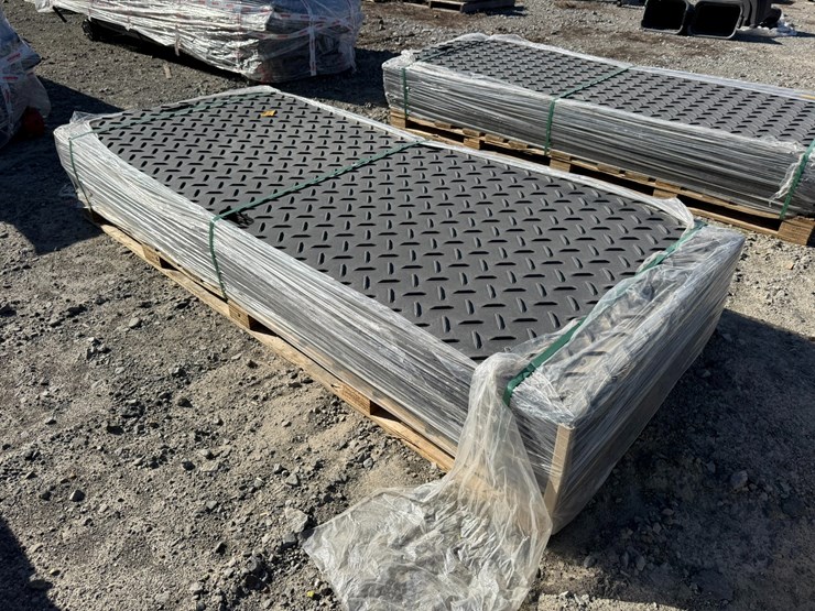 #33660-•-lot-of-ground-protection-mats-image-1