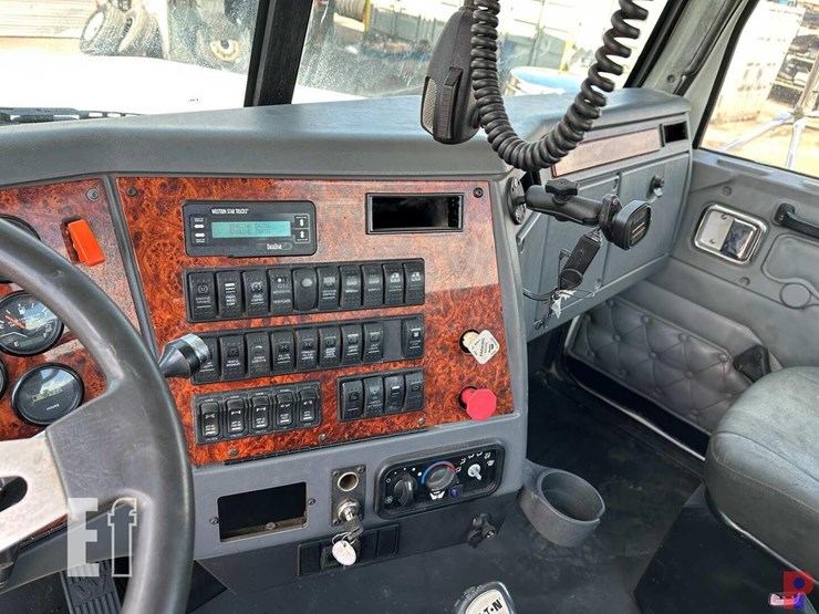 2012-western-star-4900-image-5