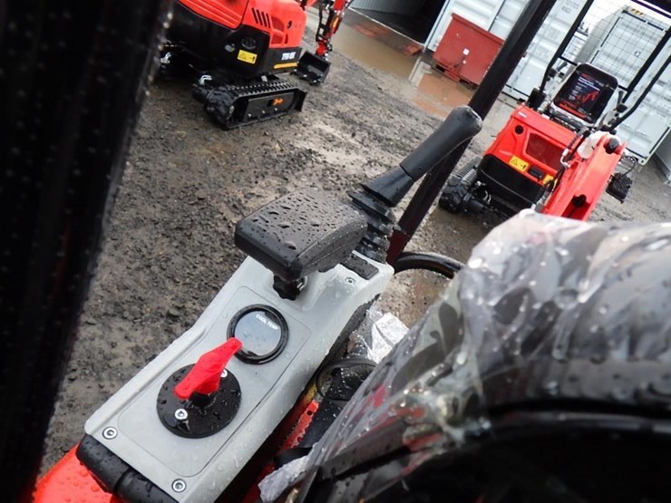 2025-tpm-tpm-20k-hydraulic-excavator-image-23